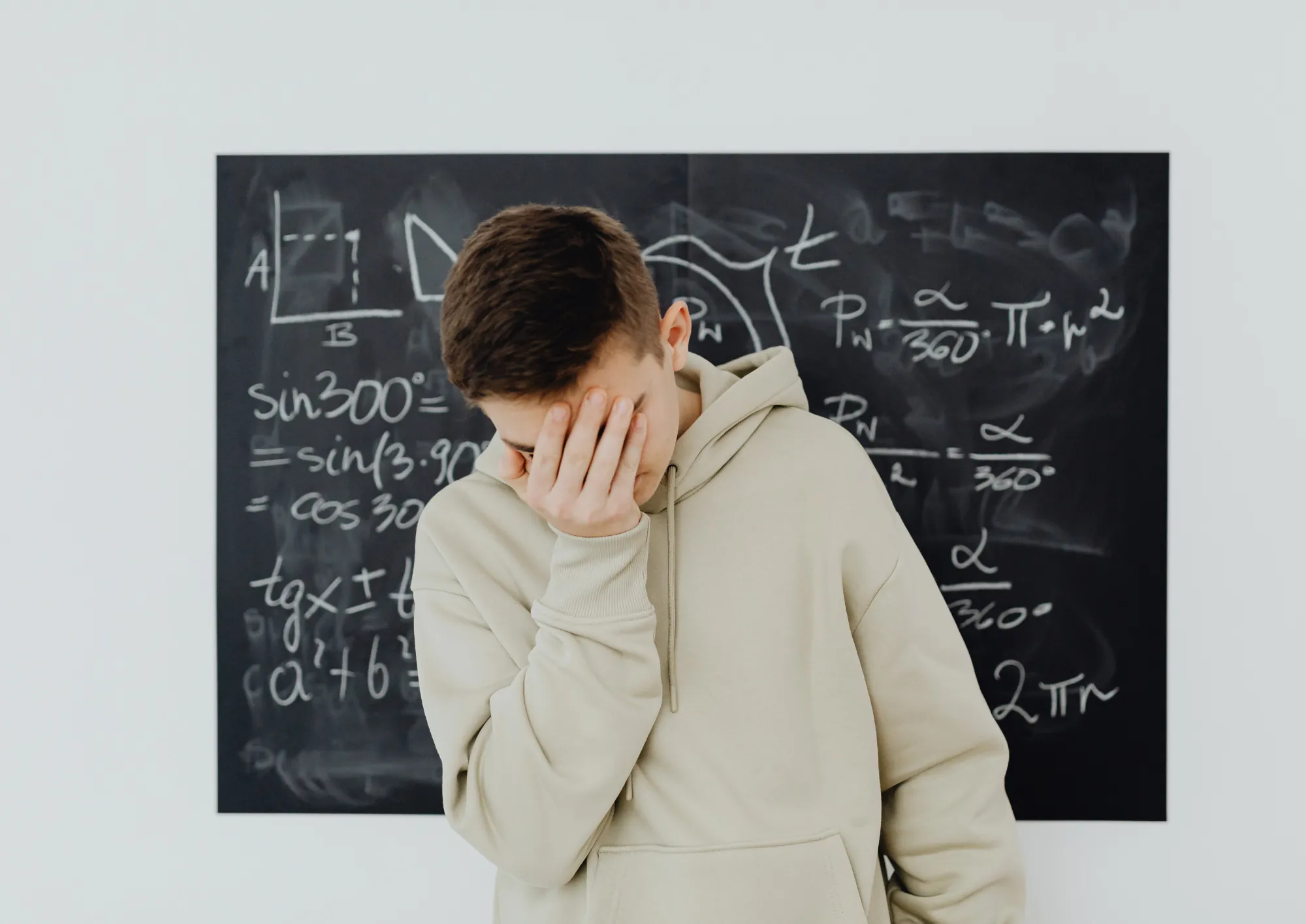 Un étudiant retrouve confiance et concentration face à la comparaison